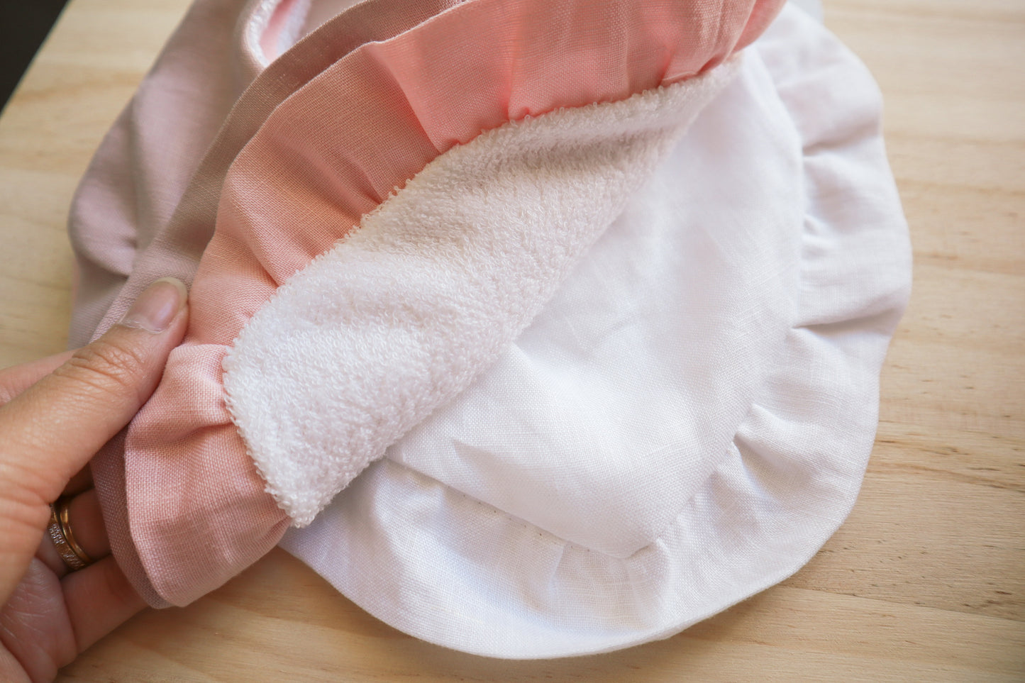 Ruffle Bib | Linen & Bamboo