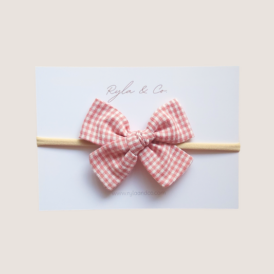 Bow | Lacy