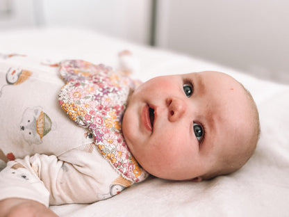 Scalloped Bib