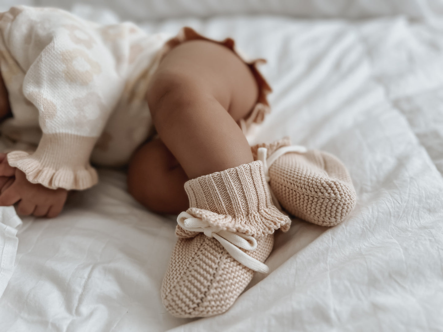 Booties | Peach Frill