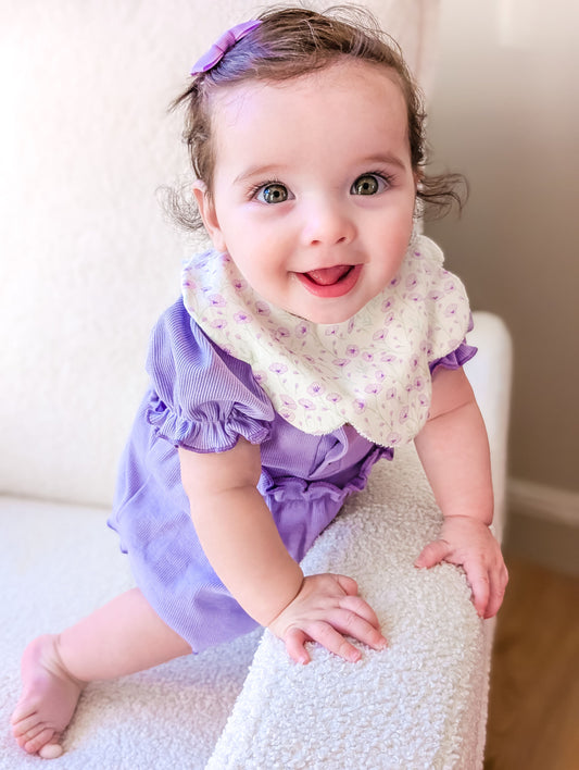 Scalloped Bib | Iris
