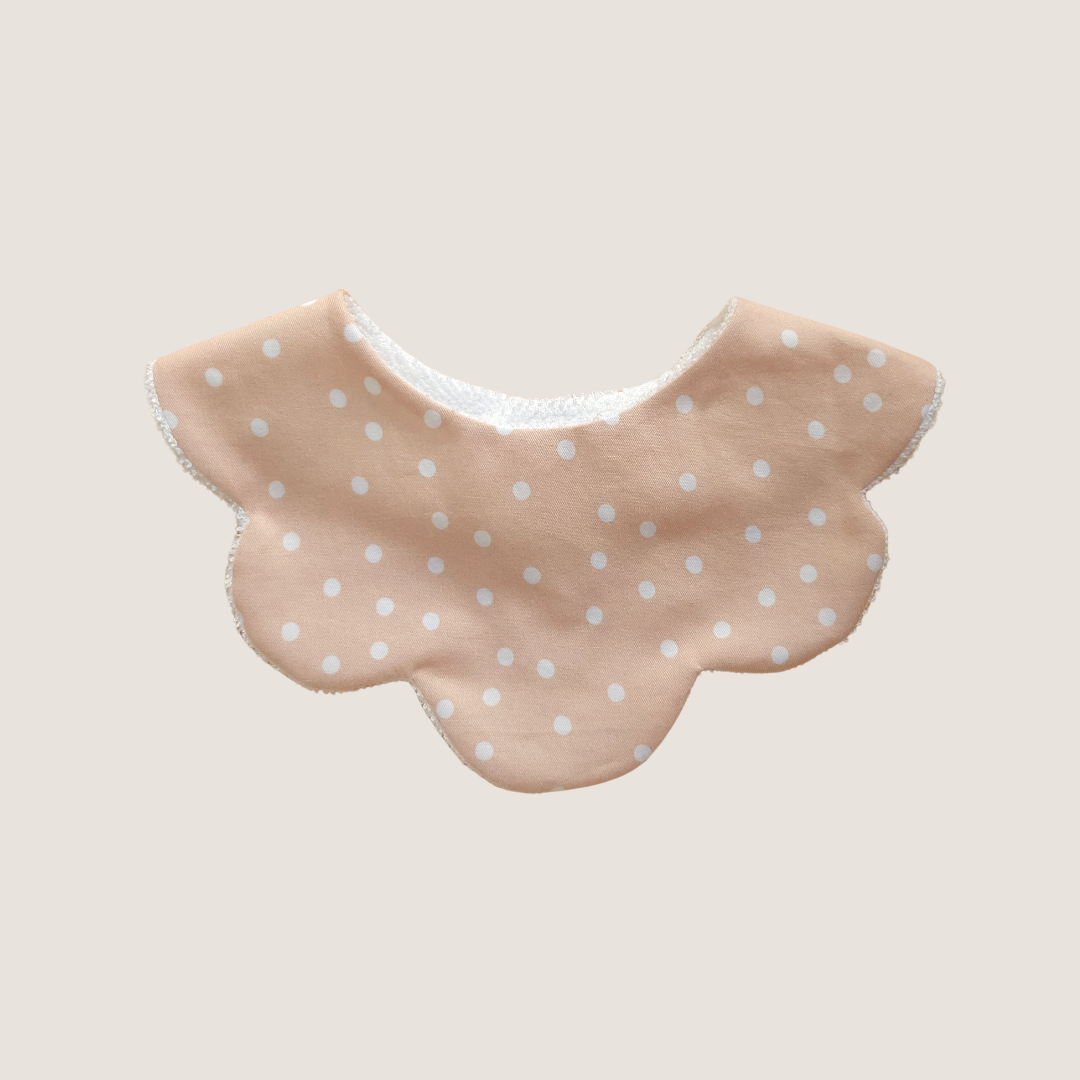 Scalloped Bib | Demi