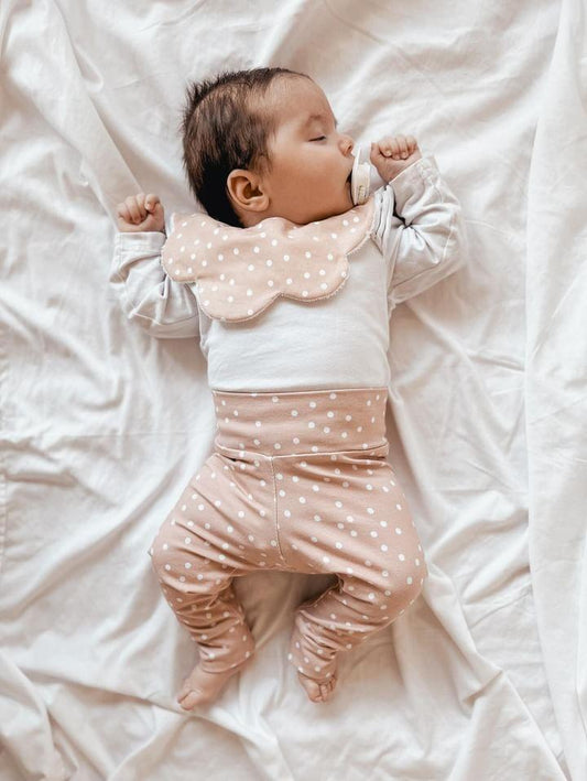 Scalloped Bib | Demi